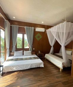 Phòng riêng khép kín tiêu chuẩn cho 4 người lớn
